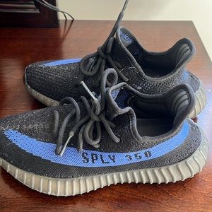 Excellent!! Adidas Yeezy Boost 350. Dazzling Blue. Men’s 6M-Could fit a youth!